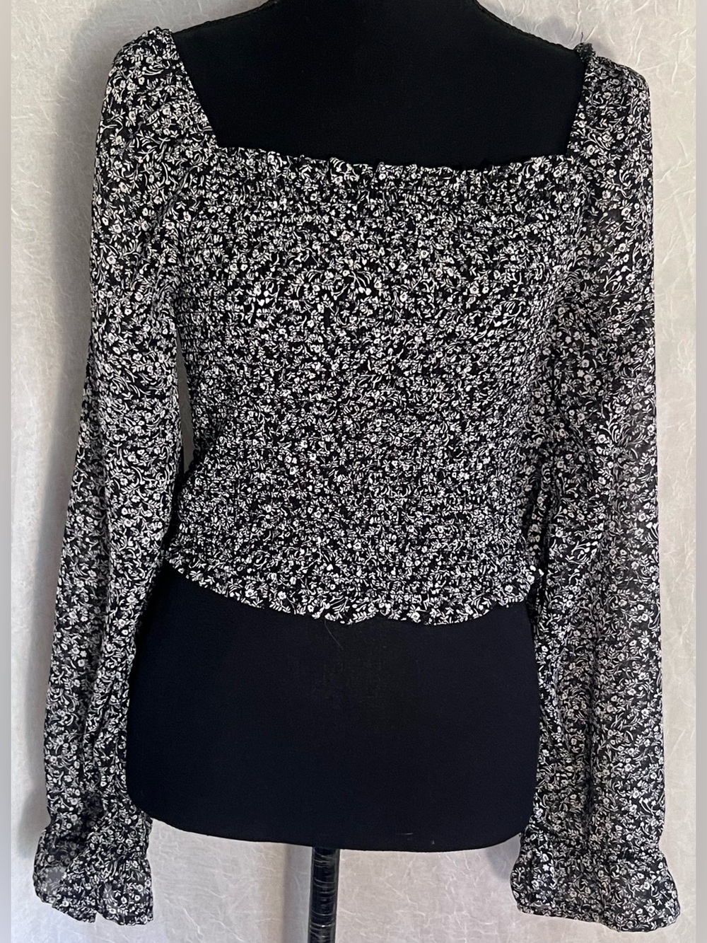 Japna Black and White Floral Smocked Top